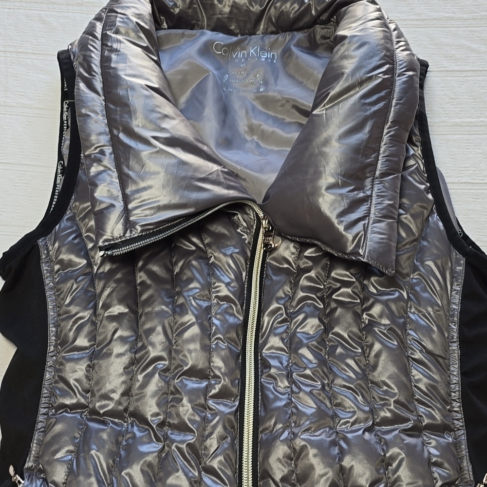 Calvin Klein Performance Asymmetrical Down Vest | Gunmetal Gray | Size XS - Picture 7 of 16